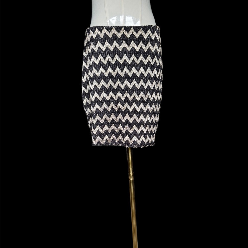 Black and Cream Zigzag Skirt
